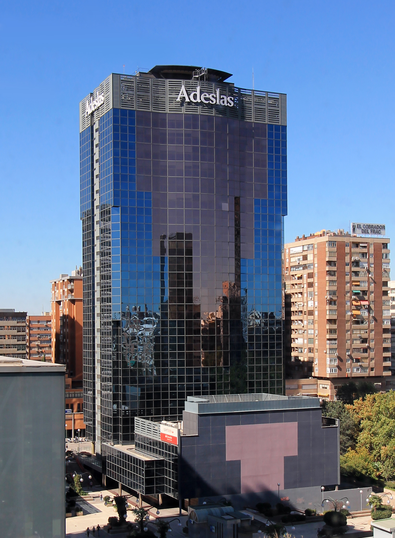 Edificio Adeslas
